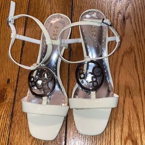 Bcbgirls size 7w missie sandals nwt
